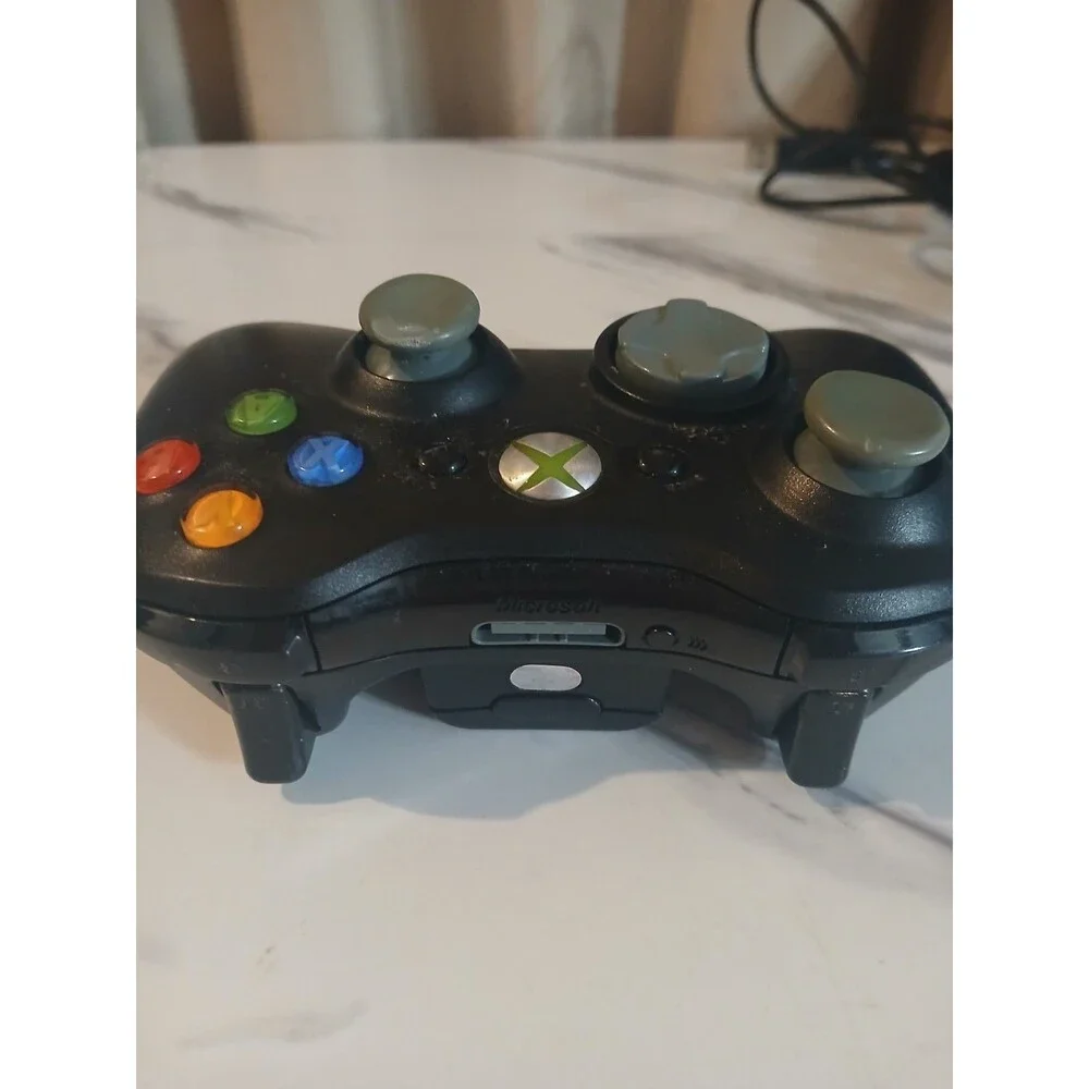 Microsoft Xbox 360 Wireless Controller with Play & Charge Kit Adapter OEM
